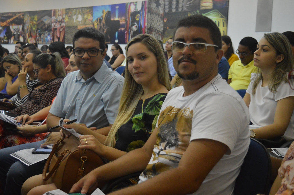 Água Branca participa de seminário sobre pactuação dos serviços de saúde no Piauí