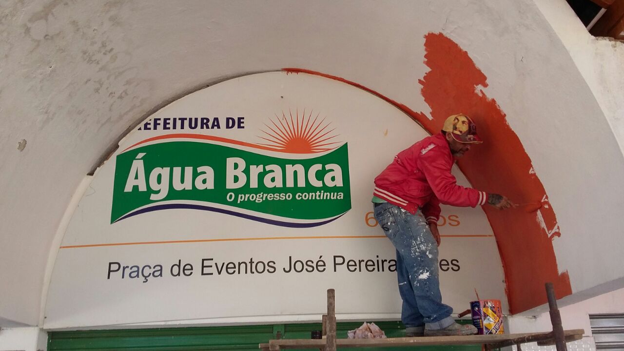 Água Branca completa 63 anos e recebe obras de melhorias na cidade